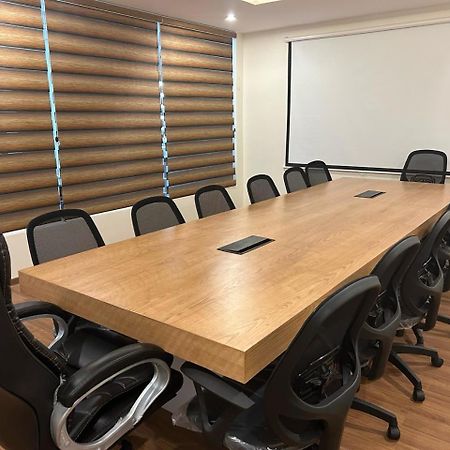 Alchemy Suites Bangalore Ngoại thất bức ảnh